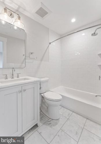 1332 Independence Ave, Washington DC  20003-2365 exterior