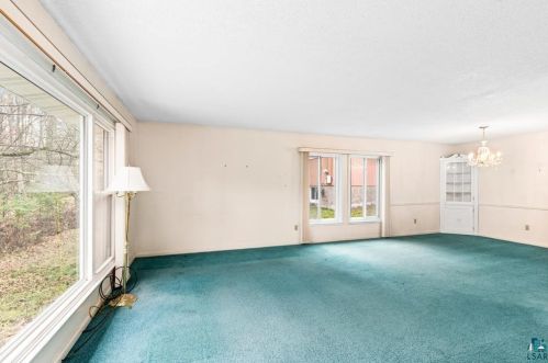 808 Arrowhead Rd, Duluth MN 55811-2207 exterior