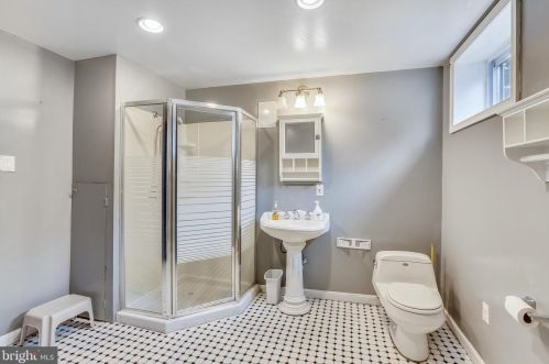 8917 Walden Rd, Silver Spring MD 20901-3530 exterior