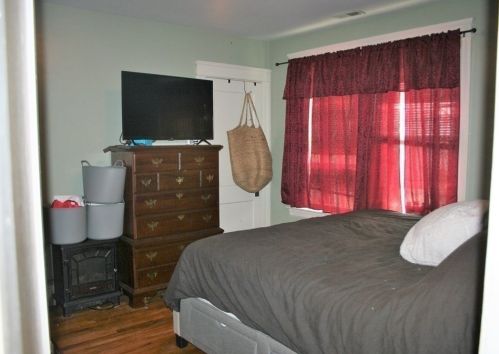 10 Dodge Ave, Worcester MA 01606-2468 exterior