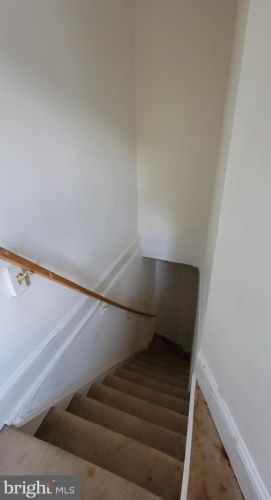 237 Spg St, Trenton NJ 08618-4836 exterior