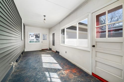 1605 Jones St, Joliet IL 60435-6713 exterior