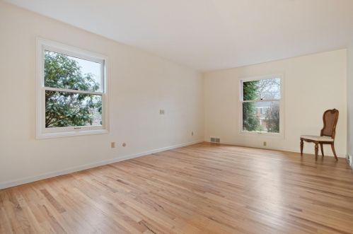 213 Harwick Dr, Pittsburgh PA  15235-5331 exterior