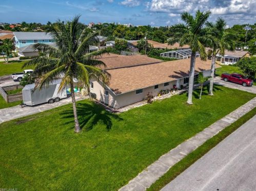 595 99 Ave, Naples FL 34108-2227 exterior