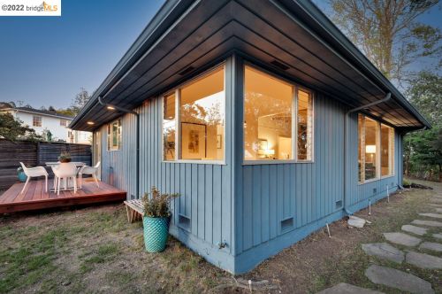 1 Avenida Dr, Berkeley CA 94708-2146 exterior