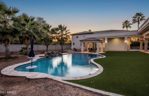 2375 Cloud Dr, Chandler AZ 85249-3781 exterior