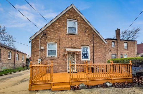 11005 Sangamon St, Chicago, IL 60643-3837