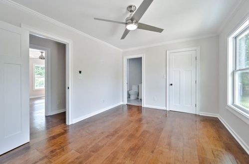 1477 Mercer Ave, Atlanta GA  30337-1515 exterior