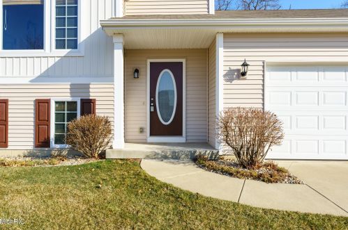 6596 Bela Ave, Kalamazoo, MI 49009-6599