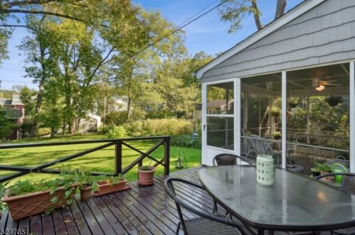 13 Cres, Maplewood NJ 07040-2708 exterior