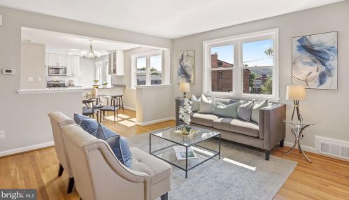 901 Hamilton St, Washington DC  20011-3927 exterior