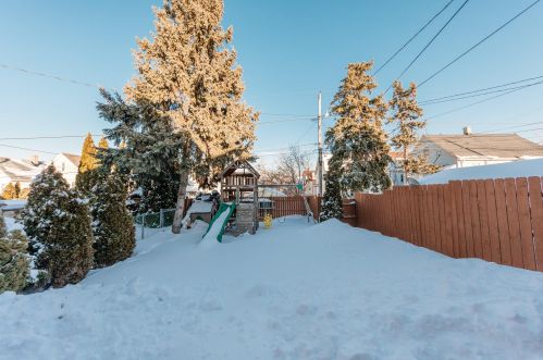 2678 16 St, Milwaukee WI 53215-3002 exterior