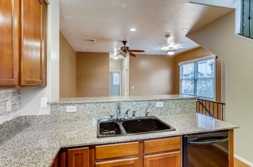 5706 21st Ter, Phoenix AZ 85040-3441 exterior