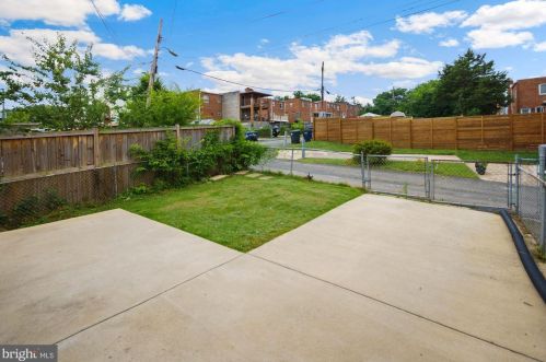 5218 11 St, Washington DC 20002-6134 exterior