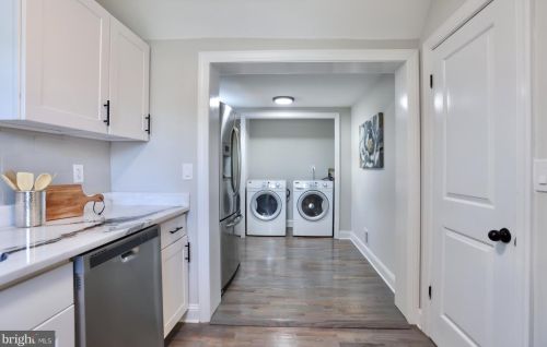 201 University Blvd, Silver Spring MD  20901-1945 exterior