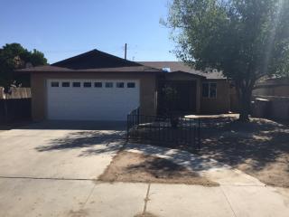 131 Augusta St, Bakersfield, CA 93307-1633