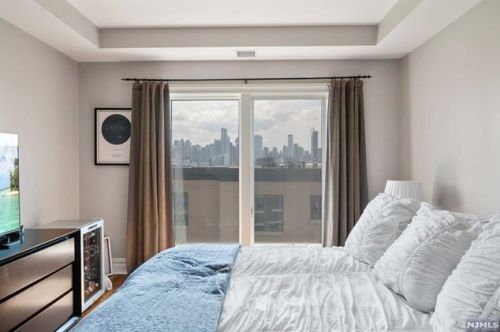 53 Eton Row, Union City NJ 07086 exterior