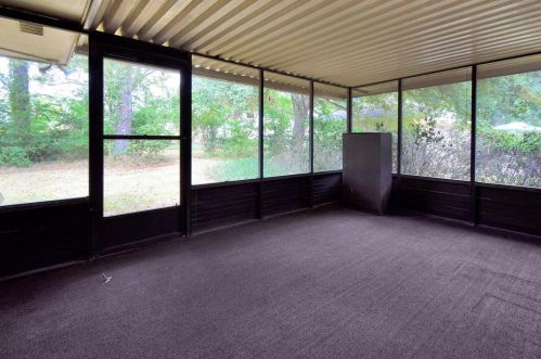 1301 Carolyn Ct, Humble TX 77338-8117 exterior