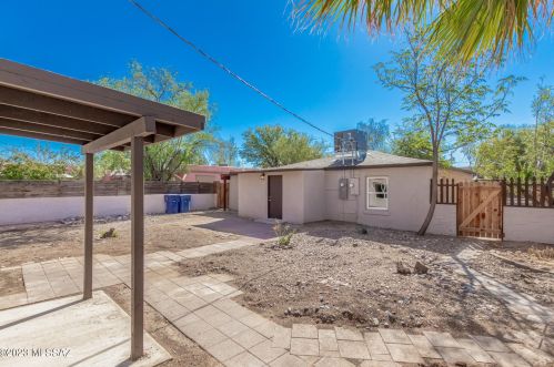 3907 Montecito St, Tucson AZ 85711-4817 exterior