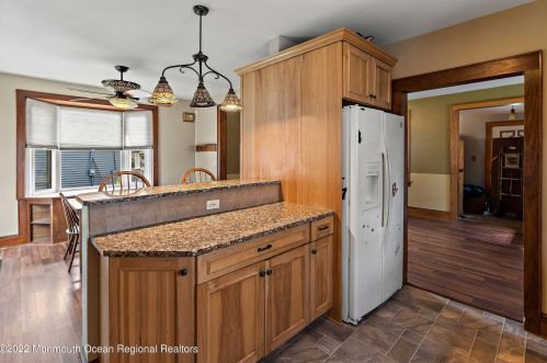 59 Lloyd St, Edison NJ 08817-5231 exterior