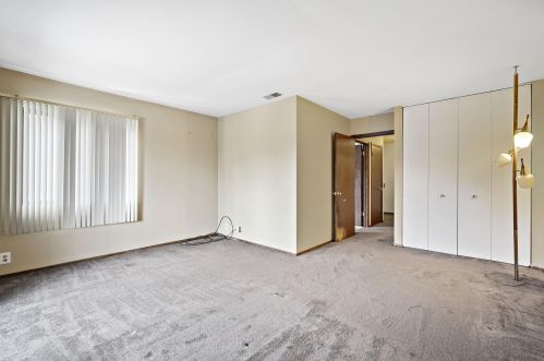 8949 70, Milwaukee WI 53223-2113 exterior