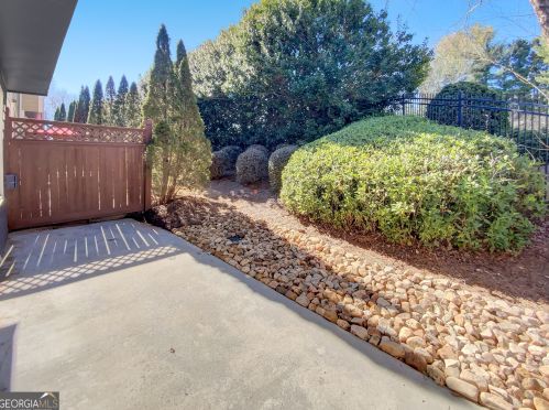 2700 Ridge Run Trl, Duluth GA 30097-4024 exterior