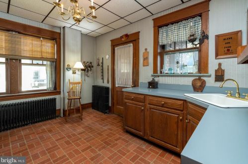 1819 Willow St Pike, Lancaster PA 17602-4838 exterior