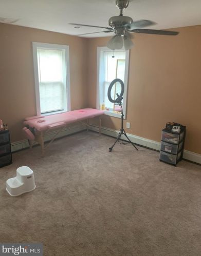 53 28th St, Camden NJ 08105-1256 exterior