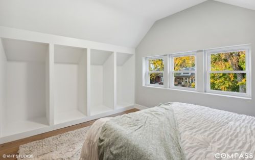 4647 Lawler Ave, Chicago IL  60638-2009 exterior