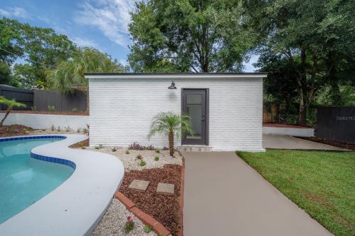 7202 15th St, Tampa FL  33610-1210 exterior