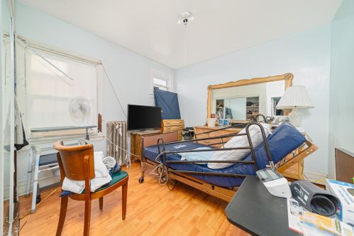 2110 4 Ave, Broadview IL 60153-3324 exterior