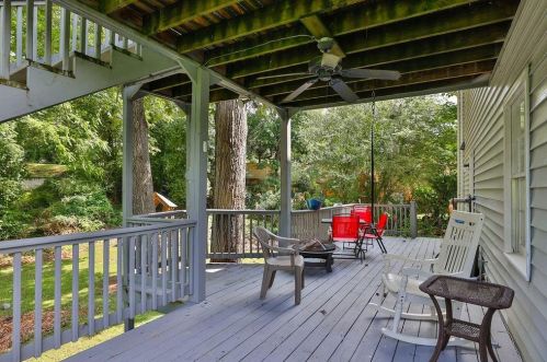 729 Crestview Ter, Gainesville GA 30501-3109 exterior