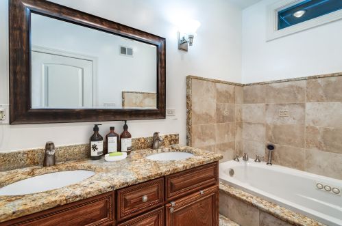 3448 Damen Ave, Chicago IL 60608-6835 exterior