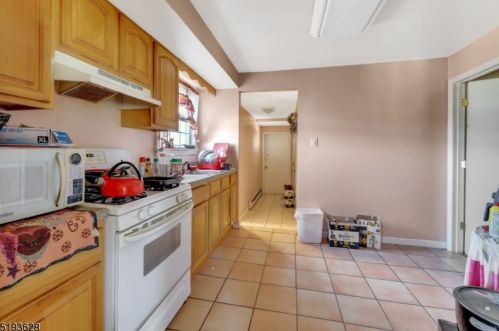 112 Caldwell Ave, Paterson NJ 07501-2514 exterior