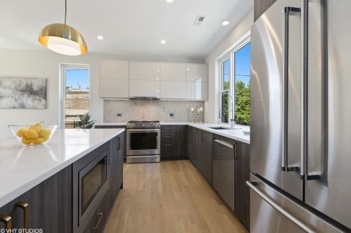 4444 Drexel Blvd, Chicago IL 60653-3551 exterior