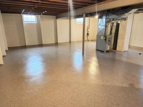 11432 Sunset Ln, Milwaukee WI  53228-2545 exterior