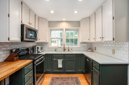 1541 Groton Rd, Grand Rapids MI 49506-4784 exterior