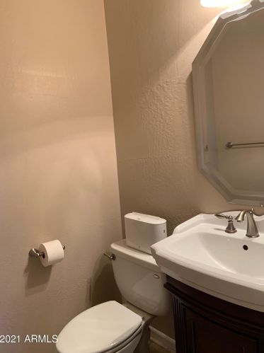 1340 Amberwood Dr, Phoenix AZ 85048-9314 exterior