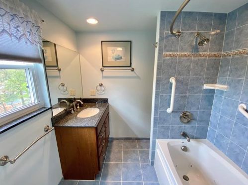 134 Sceneridge Ave, Pittsburgh PA 15227-2724 exterior