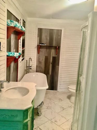 5325 Alton Ave, Dallas TX  75214-5102 exterior