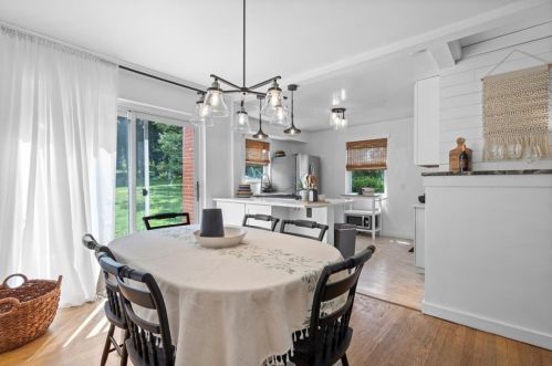 1572 Crestview Dr, Pittsburgh PA 15237-1507 exterior