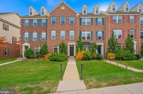 3711 Commodore Joshua Barney Dr, Washington, DC 20018-4443