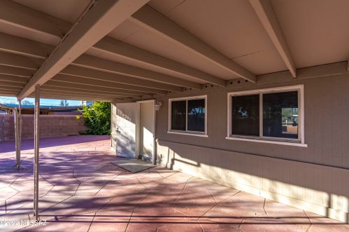 5852 30 St, Tucson AZ 85713-3606 exterior