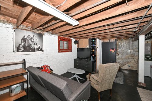 3269 Bartlett Ave, Milwaukee WI  53211-3022 exterior