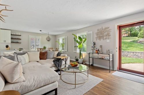 226 Columbia Dr, Pittsburgh PA  15236-4431 exterior