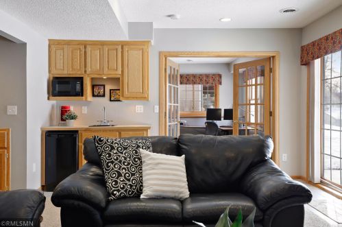 4133 Countryview Dr, Saint Paul MN 55123-3948 exterior