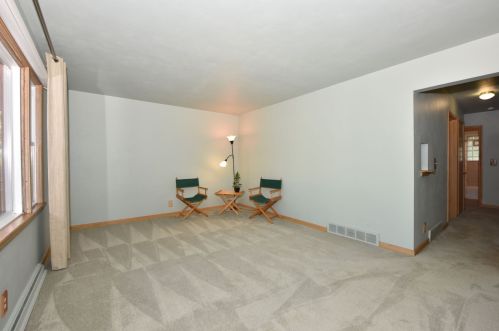 4439 Spg Ln, Milwaukee WI 53223-4454 exterior