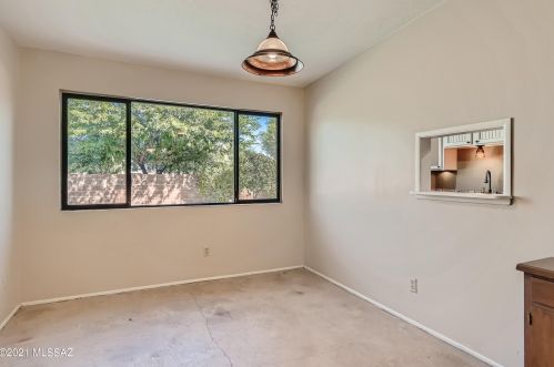 8731 7 St, Tucson AZ 85719-5507 exterior