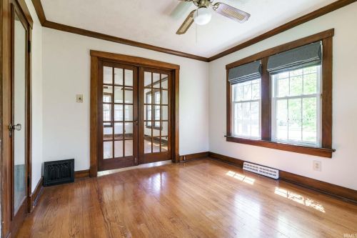 3724 Vistula Rd, Mishawaka, IN 46544-3943