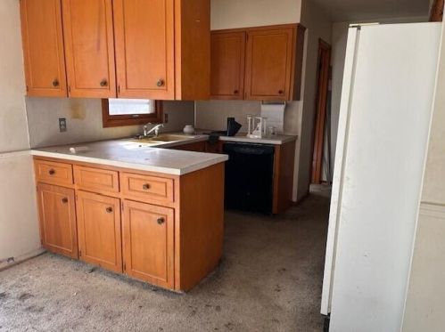 2596 Valley Ave, Grand Rapids MI 49544-1753 exterior